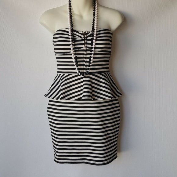 Halloween Black & White Striped Dress Mafia Size S - Picture 1 of 5